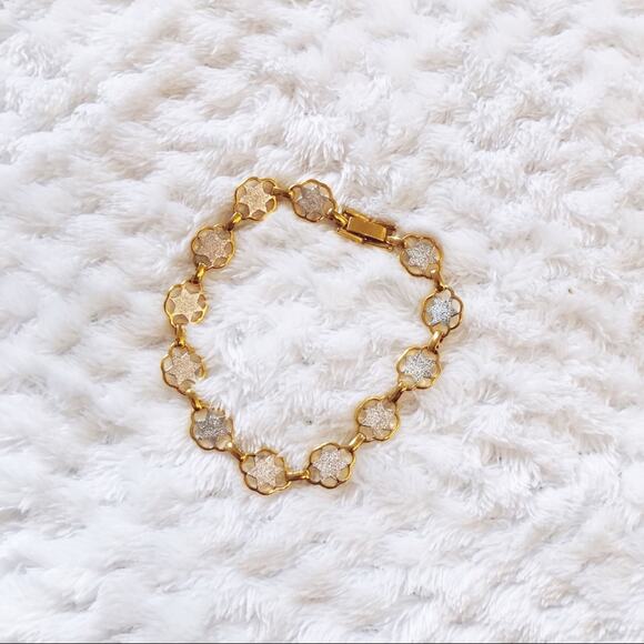 Gold Multi Stars Chain Bracelet - Picture 4 of 8